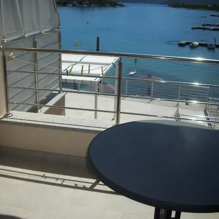 Apartment Kala *